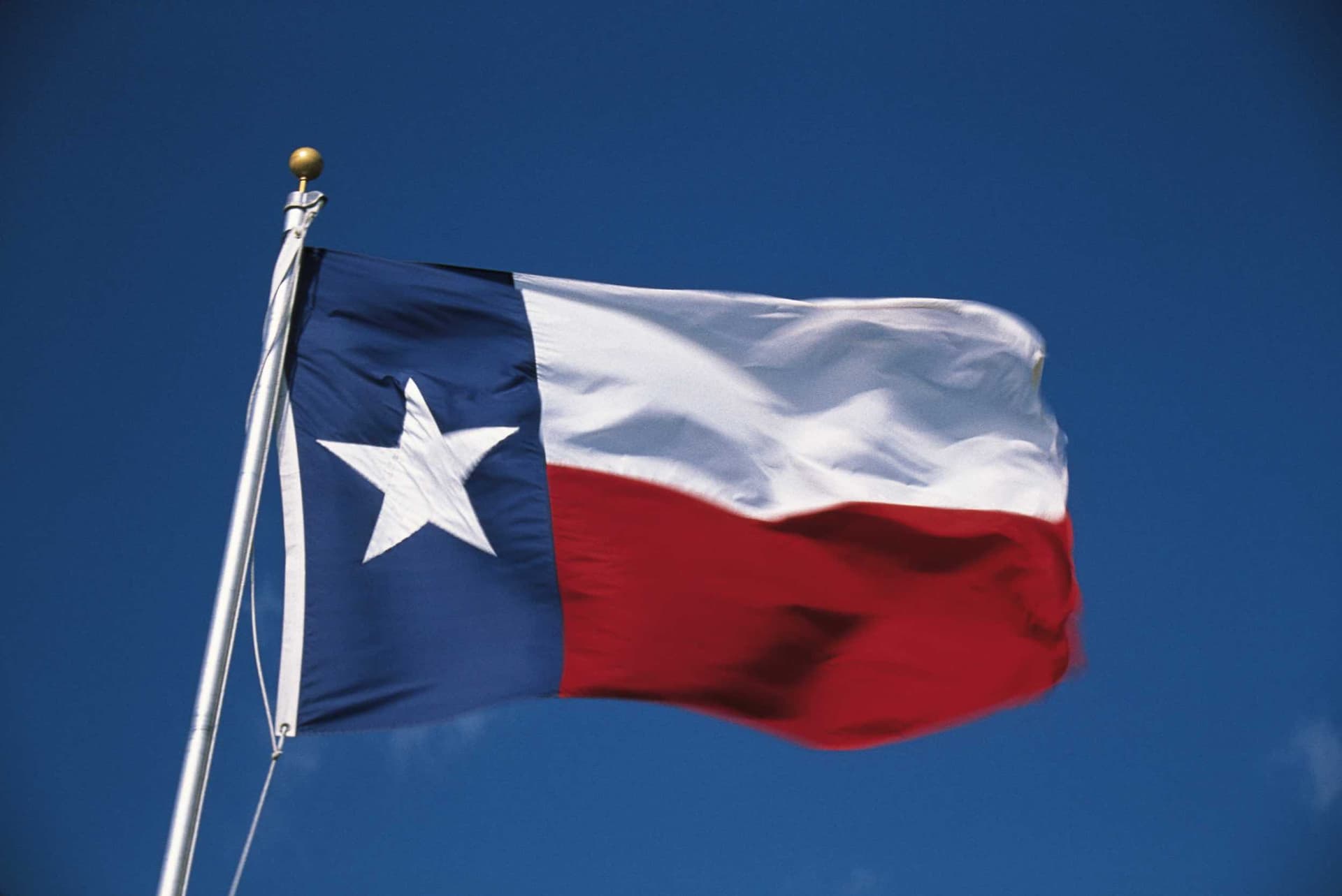 SCOTUS lets Texas enforce app store law that Big Tech calls "censorship regime"