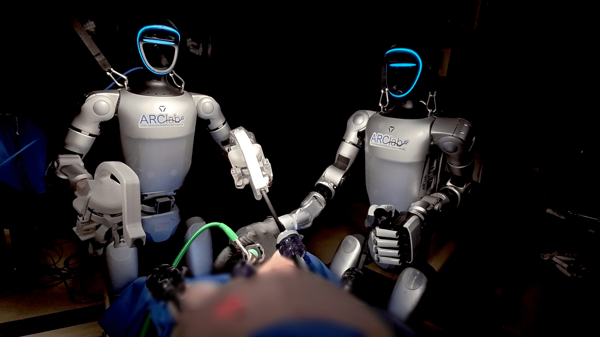 Humanoid robots controlled by surgeons did world-first operation on live pigs